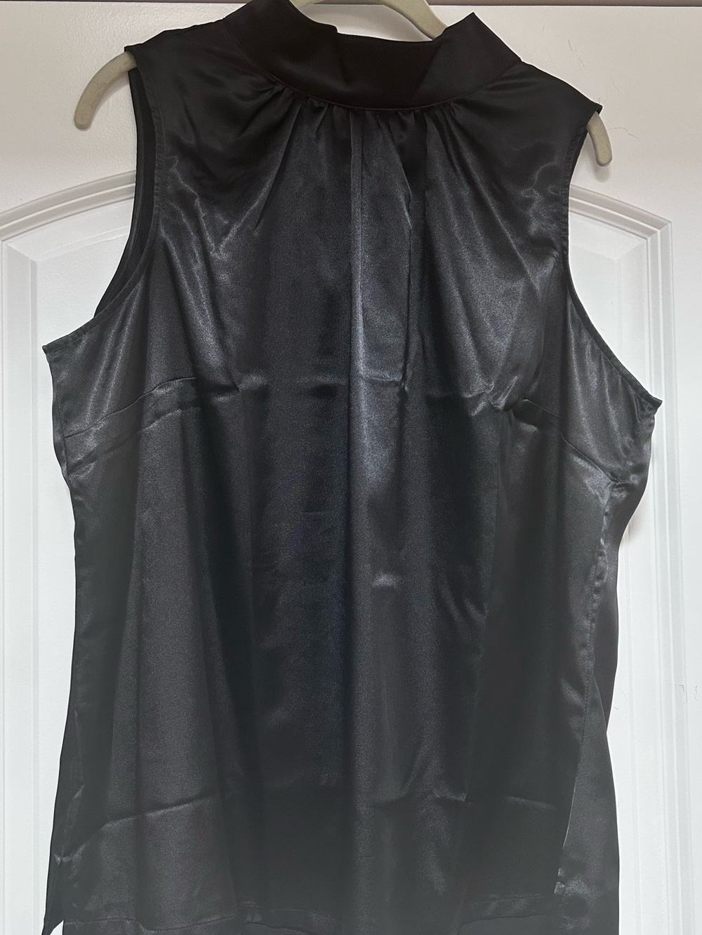 NWOT Kathleen Kirkwood 1X Black Satin Top Sleeveless Mock Neck Blouse Cami Chic